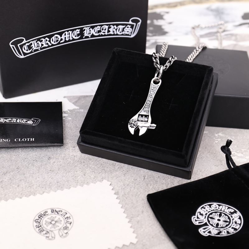 Ch**me He**ts necklaces